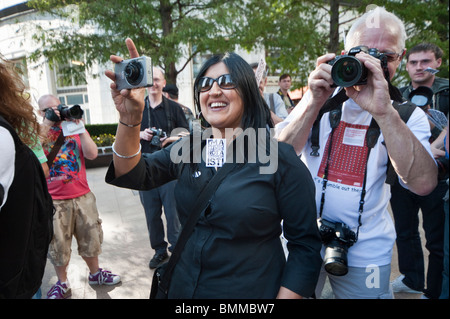 Je suis photographe pas terroriste flash mob à Canary Wharf contre les fouilles, les restrictions sur la prise de photos dans les lieux publics Banque D'Images