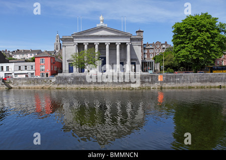 L'église St Mary sur Pape's Quay, River Lee, Cork City, République d'Irlande Banque D'Images