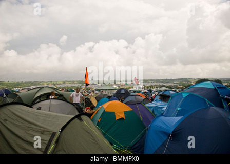 Camping bondé au festival de Glastonbury, Somerset, UK Banque D'Images