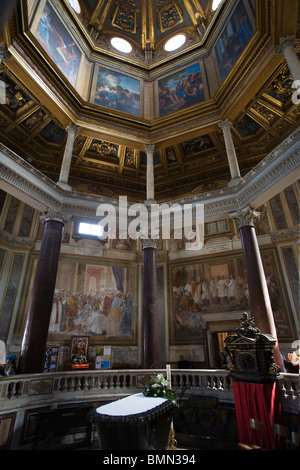 Mausolée principal de la Basilica di San Giovanni in Laterano Rome, Italie église Banque D'Images