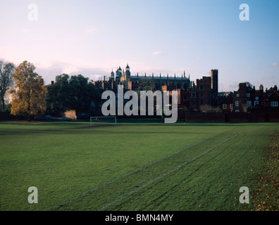 Eton College à partir des terrains de jeu. Banque D'Images