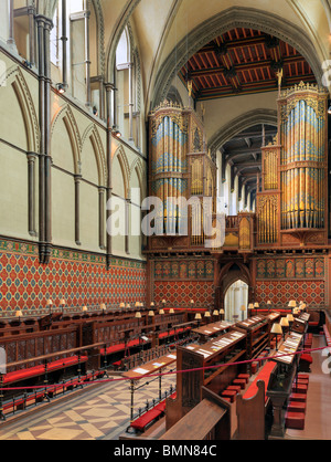 L'Église Cathédrale de Christ et de la Bienheureuse Vierge Marie à Rochester, Kent Banque D'Images