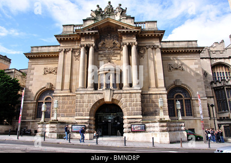 Le Bristol City Museum & Art Gallery, Whiteladies Road, Bristol, Angleterre, Royaume-Uni Banque D'Images