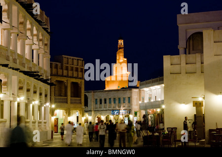 Qatar, Doha, le Souk Waqif Crépuscule Banque D'Images