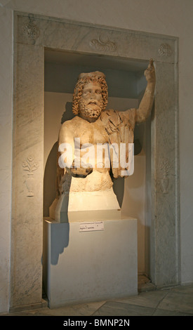 Statue de Jupiter Capitolin dans le Musée du Bardo en prises de Carthage dans la capitale Tunis Tunisie Afrique du Nord Banque D'Images