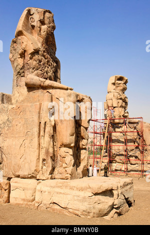 Colosses de Memnon Louxor Égypte Banque D'Images