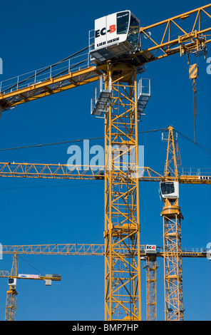 Grues à tour à Titanic Quarter, Belfast. Banque D'Images