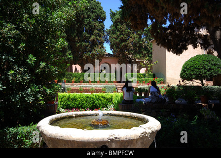 Patio de los Surtidores dans le château (Alcazaba), Malaga, Costa del Sol, la province de Malaga, Andalousie, Espagne, Europe de l'Ouest. Banque D'Images