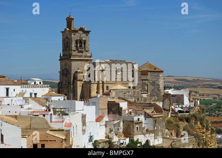 Saint Peters Church (Eglise de San Pedro), Arcos de la Frontera, province de Cadiz, Andalousie, Espagne, Europe de l'Ouest. Banque D'Images