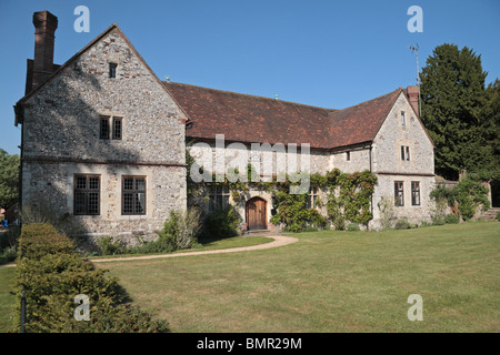 Maison construite en pierre traditionnelle sur la Bibliothèque Chawton House estate, Chawton, nr Alton, Hampshire, Royaume-Uni. Juin 2010 Banque D'Images