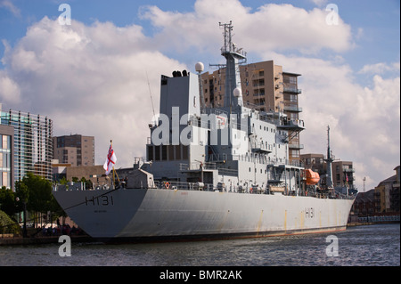 Le HMS Scott Royal Navy Ocean Survey navire amarré dans la baie de Cardiff South Wales UK Banque D'Images