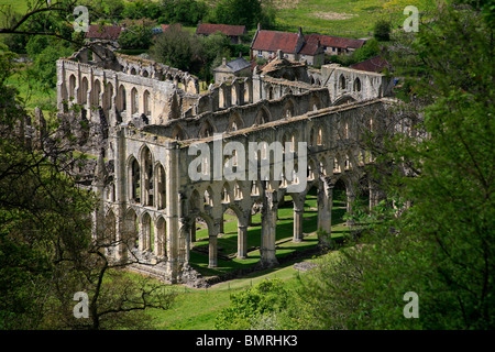 Une vue de l'abbaye de Rievaulx ci-dessus. Banque D'Images