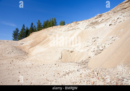 L'érosion sur un mur de sable à un Sandy Ridge , Finlande Banque D'Images