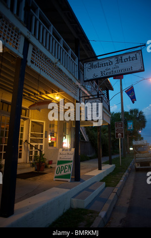 Island Hotel and Lounge, Cedar Key, Floride Banque D'Images