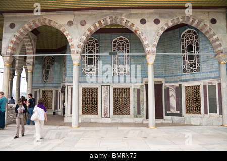 Pavillon de Bagdad, le palais de Topkapi, également connu sous le nom de Topkapi Sarayi, Sultanahmet, Istanbul, Turquie Banque D'Images