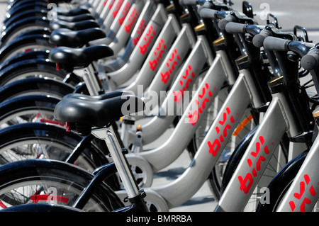 Canada, Montréal, Station vélo Bixi, le système de location de vélos publique Banque D'Images