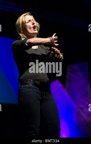 Cressida Cowell auteur américain photographié à Hay Festival 2010 Hay-on-Wye Powys Pays de Galles UK Banque D'Images