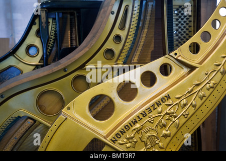 Parties d'un Grand Piano en fonte, Vienne, Autriche Banque D'Images