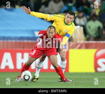 JONG TAE SE & LUCIO BRÉSIL V RPD de Corée ELLIS PARK DE JOHANNESBURG, AFRIQUE DU SUD 15 Juin 2010 Banque D'Images