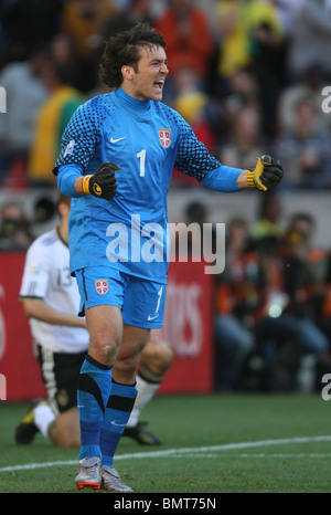 VLADIMIR STOJKOVIC, Allemagne/SERBIE PÉNAL APRÈS NELSON MANDELA BAY STADIUM PORT ELIZABETH AFRIQUE DU SUD 18 Juin 2010 Banque D'Images