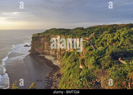 Indonesia-Bali General-View table calcaire, des terres de la péninsule de Bukit à 200 m au-dessus du niveau de la mer. General-View d'Uluwatu. Banque D'Images