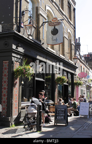 Le ballon pub Hampstead Londres Juin 2010 Banque D'Images