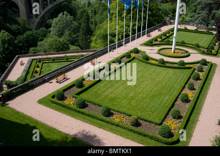 Citadelle historique jardin ensoleillé paysager baroque Banque D'Images