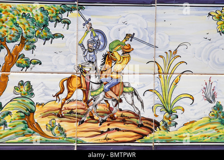 Carreaux peints à la main sur un banc représentant Don Quichotte, Puerto Lapice, Ciudad Real, Castille-La Manche, Espagne Banque D'Images
