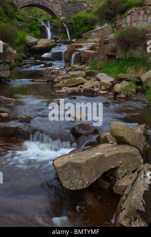 Trois Shires Head Cascade. Banque D'Images