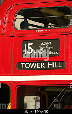 Un routemaster bus 15 dans le comté de Londres Banque D'Images