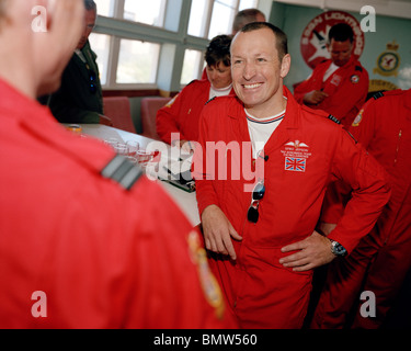 Les pilotes de la "Flèche Rouge", la Royal Air Force britannique aerobatic team défouler après avoir passé leur autorité d'affichage (PDA). Banque D'Images