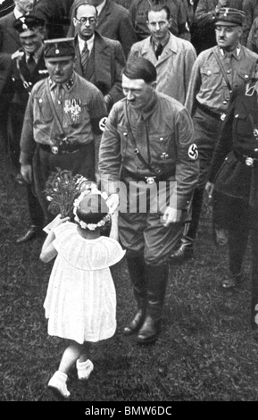 ADOLF HITLER typique de la propagande imprimée largement diffusé les photos de Hitler est cette photo d'environ 1933 Banque D'Images
