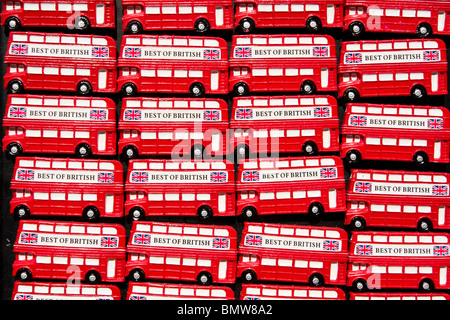 Aimant pour réfrigérateur London bus souvenirs, Angleterre, Grande-Bretagne, Royaume-Uni Banque D'Images