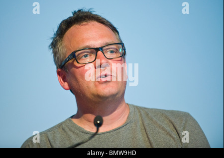 Charlie Higson photographié à Hay Festival 2010 Hay-on-Wye Powys Pays de Galles UK Banque D'Images