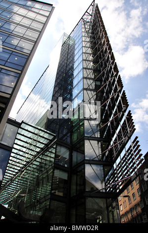 Immeuble de bureaux modernes, New Fetter Street, City of London, Greater London, Angleterre, Royaume-Uni Banque D'Images