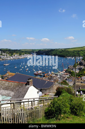 À la descente du fleuve fowey de polruan à Cornwall, uk Banque D'Images