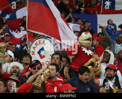 Chili FANS À LA FIN DU MATCH CHILI V SUISSE NELSON MANDELA BAY STADIUM PORT ELIZABETH AFRIQUE DU SUD 21 Juin 2010 Banque D'Images