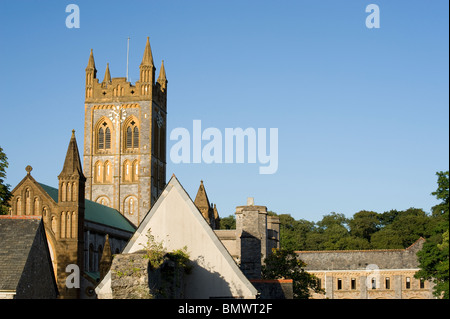 En début de soirée à l'abbaye de Buckfast près de Totnes dans le Devon, Angleterre Banque D'Images