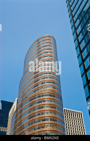 Le bâtiment rouge à lèvres, Philip Johnson, architecte, à 885 Troisième avenue à la 53e Rue à New York City. Banque D'Images