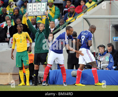 SIPHIWE TSHABALALA THIERRY IL FRANCE V Stade Free State AFRIQUE DU SUD AFRIQUE DU SUD 22 Juin 2010 Banque D'Images