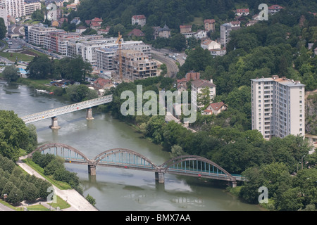 Vue aérienne cityscape doubs ville forêt Banque D'Images