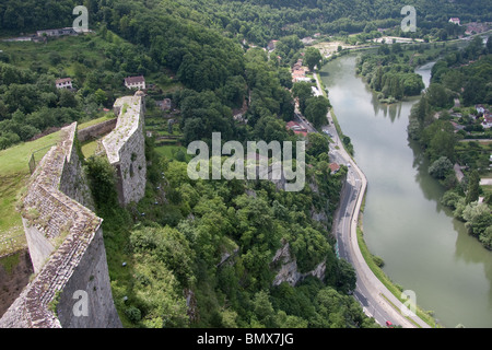 Ancien régime pierre ruines des fortifications de la citadelle Banque D'Images