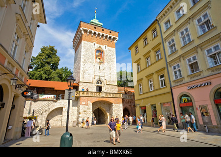 Florian Gate Brama Florianska ul. La rue Florianska Cracovie Krakow Stare Miasto Old Town Pologne tourisme voyage Banque D'Images