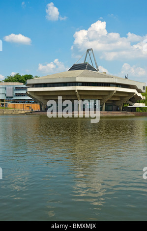 Central Hall bâtiment sur York University campus Heslington York North Yorkshire Angleterre Royaume-Uni GB Grande-Bretagne Banque D'Images