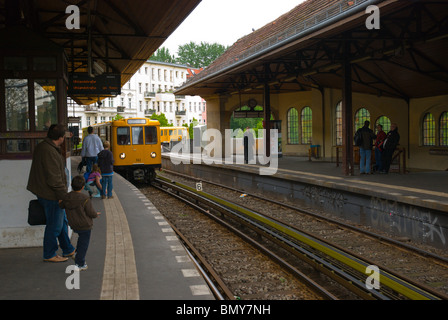 Schlesisches Tor U-Bahn ligne 1 station kreuzberg Berlin Allemagne Europe de l'ouest Banque D'Images