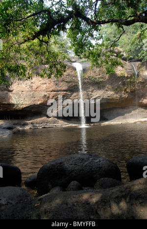 Cascade Haew Suwat à Khao Yai National Park dans le film la plage, Thaïlande Banque D'Images