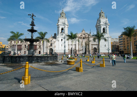 La basilique cathédrale de Lima, Pérou, Amérique du Sud. Banque D'Images