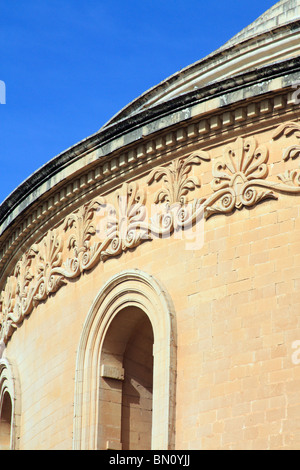 L'église de St Mary, mieux connu sous le nom de Rotonde ou dôme de Mosta Banque D'Images