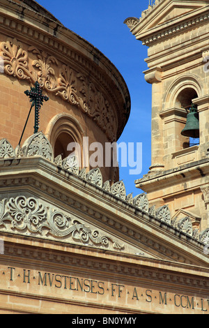 L'église de St Mary, mieux connu sous le nom de Rotonde ou dôme de Mosta Banque D'Images