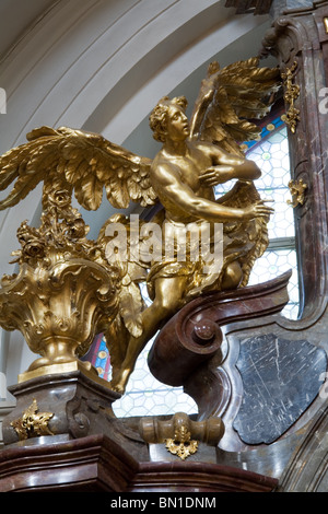 Sculptures dorés religieux, Église de l'Enfant Jésus de Prague Banque D'Images